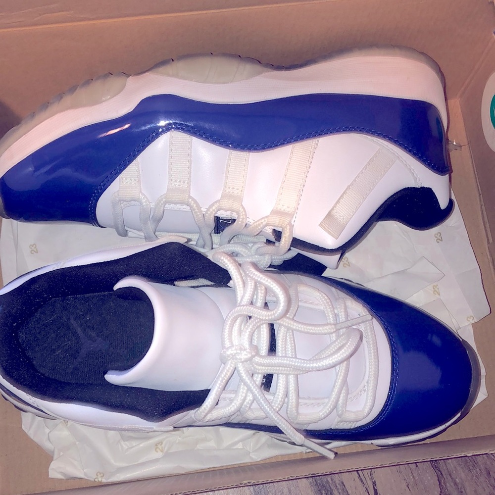 Jordan Retro 11 LOW CONCORD